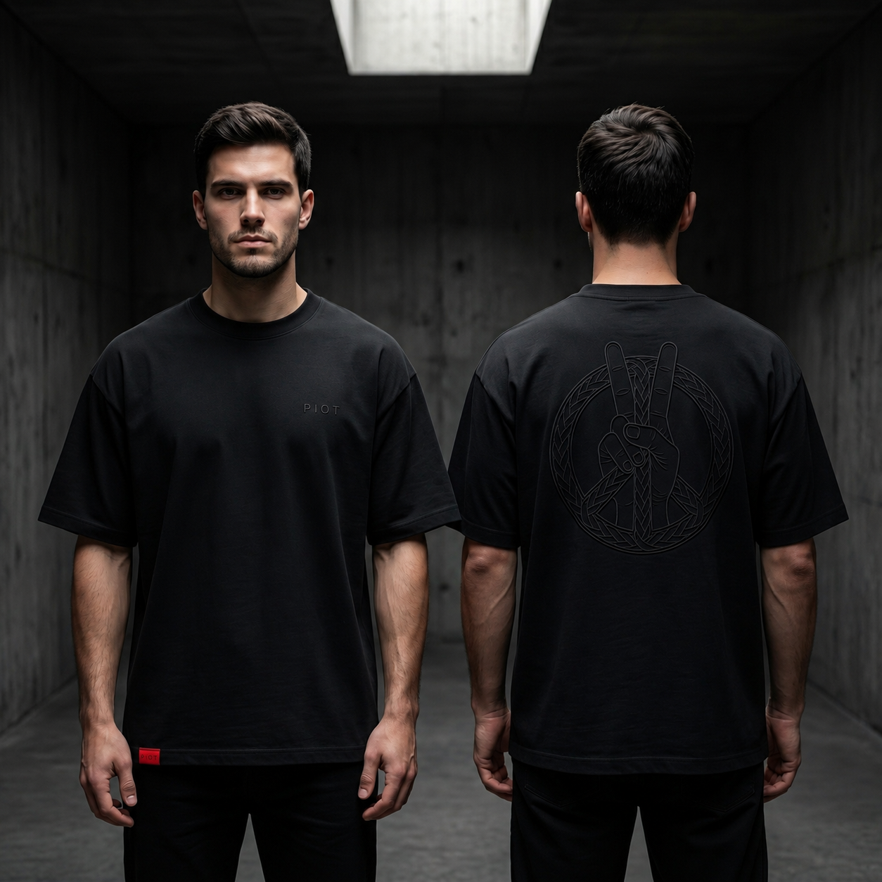 PIOT BOLD BLACK oversized T-shirt preview